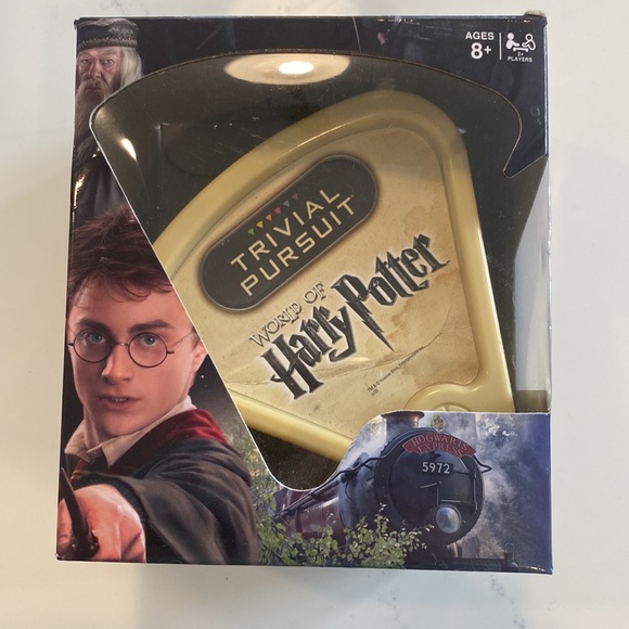 ❗2/$20❗World of Harry Potter Trivial Pursuit - Picture 7 of 7